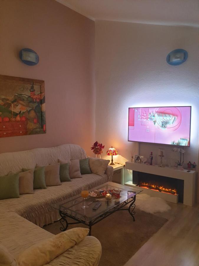 Apartmani Mlikotic Dugi Rat Exterior photo
